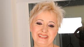 ”Hungarian mature screwed in a jacuzzi”