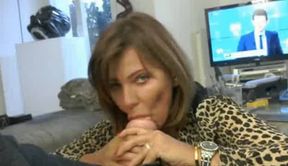 elle suce une bite diforme