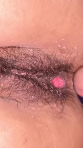 Jaw-dropping moment from &quot;Pakistani Punjabi Bhabhi Ko Indian Boy Kissed By Tang Utha Kar Ki&quot;