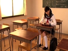 Amateur Asian College Teen Gives Blowjob
