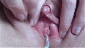Amateur girlfriend rubs her sensitive clit as she gets turned on by the