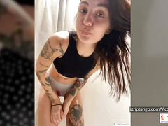 Live fingering show she is ready! Amusement- English joi clear commands only!