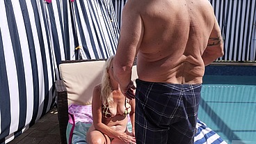Blonde MILF porn bloopers