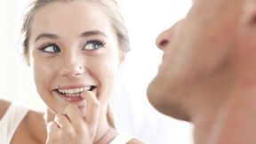 ”Young babe Carolina Sweets attracted to her step daddy's old friend”