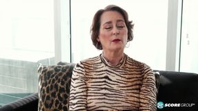 Möt Renee Kane: Det fräscha ansiktet bland MILF:er över 60