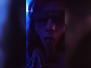 Chupa y chupa y llega karely Para ayudarme