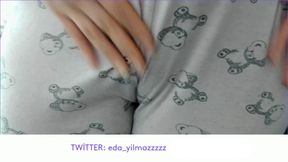 CAMELTOE- MASTURBATE WITH PAJAMA- RUBBING PUSSY WITH PAJAMA