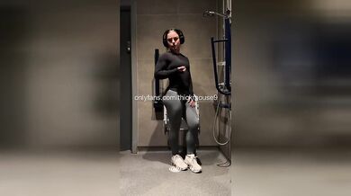 18yo stretched wide by BBC in provoking fail leak Sophie Rain style