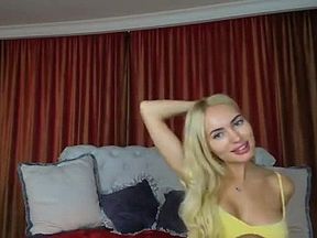 SexySweetMasha Flashes Asshole in Freechat 20-10-2018