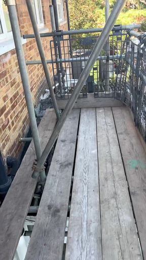 Young Trainee Gets to Watch a Window Peep Show