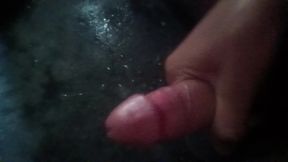 I went to take a shower in the talk room, I clenched my fist.