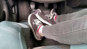 VANS SNEAKERS CAR RIDE - MP4 Mobile Version