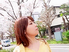 abw-103　パイパンマ○コに指先を這わせると、濃厚な愛液が