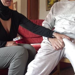 mature stepmother in hijab lets horny stepson cum on her hairy pussy