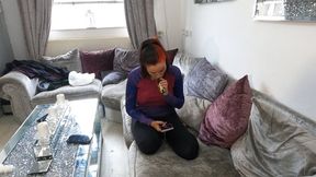 Jennifer Pants Face Sitting 2 (4K)