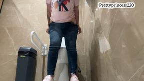 loud farts in the toilet
