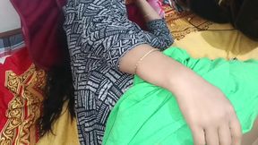 Indian Stepmom stay one night with her stepson in naked, she seduced son and fucked in se