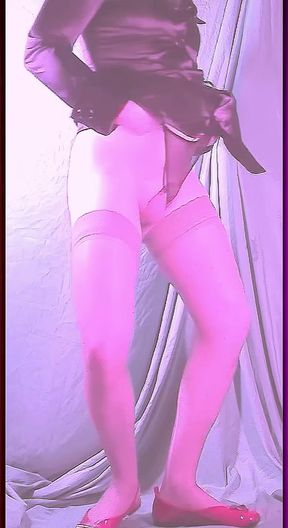 Big PD in satin jacket with big buttons for tapin