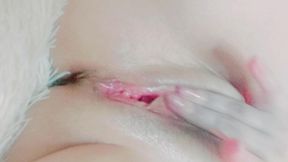 MILF Plays with Pussy