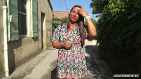 Under the eyes of her husband, Mila fucks with another man