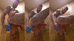 anal with my big toy ,slight gape