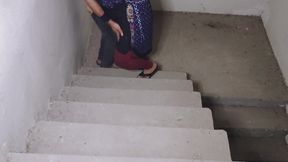 Girlfriend Fucked on Stairs-blowjob Doggy Style Hardcore