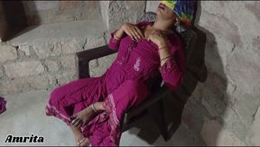 Desi aunty Ko pela.