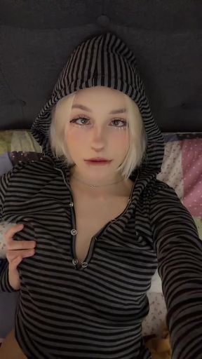 Amateur Blonde GF Wearing A Denture Has Sex With Herself