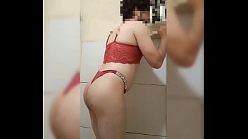 Cdzinha de calcinha socada no rabo