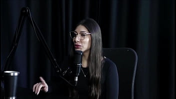 VEJA A ENTREVISTA SAFADA E CHEIA DE PUTARIA COM A MELINA KHALIFA NO PORN CAST BRAZIL - PARTE 3 (WATCH ON: SHEER/RED)
