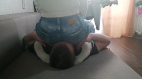 Facesitting In Jeans�- Smothering - Young Goddess - C4S store - 120987