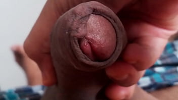 Chubby guy jacking off and eating his cum. October 21, 2025.