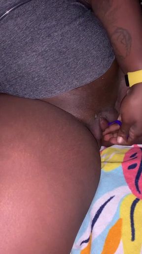 Pumping my pussy