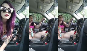 She Thought Nobody Was Watching In The Parking Lot But Was Wrong