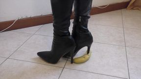 Crashing banana with high heels boots