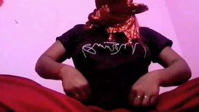 Dudh masaj karte hue bur mein baigan Dal liya