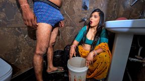 Mami Bhanja Affair- Woww! Mota Loda, Teri Mami Aaj Chudna Chahti H, Desi Indian Slut Sex in Bathroom by Her Bhanja