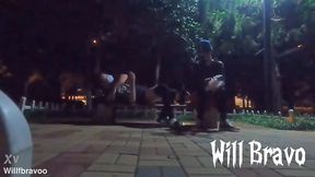 meu amigo e eu transamos na pracinha de madrugada