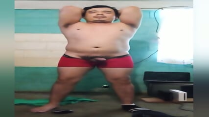 Jesus en boxer jalandose el pene avienta semen #117