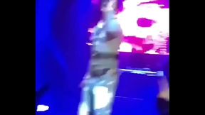 Watch me whip, watch me nae nae, watch my dick, flip, it don'_t stink stink