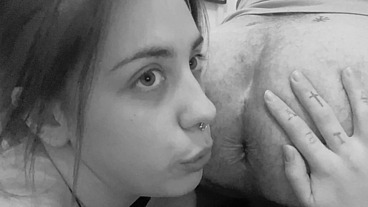 Pornellia sucking hard with tongue a beautiful asshole