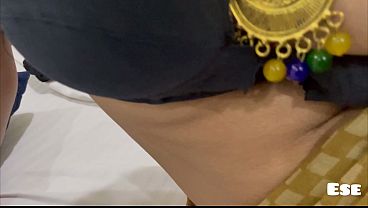 Alisha Ko Choda Gift Dene Ke Bahane...