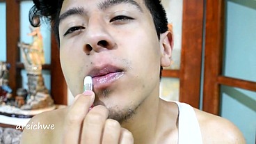 Delicious lip smelling