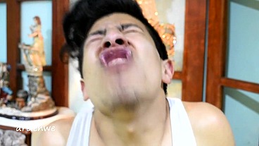Delicious lip smelling