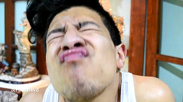 Delicious lip smelling