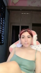 Rosalinda Ebot Sampai Blunder Perlihatkan Jembut Memek