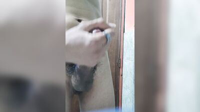 YOUNG MAN CUMSHOT IN MOTHER-IN-LAW'S BATHROOM