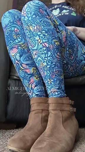 Rub My Feet ✨ Fresh out of my well worn boots ✨ sniff them good boys