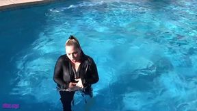 Almost Wetsuit Wet Look