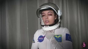 Astronaut Masturbates In Space
